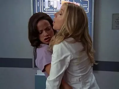 Відео The Accountant's домашнє порно онлайн Wife (Ерік Еверхард, Арія Александер)