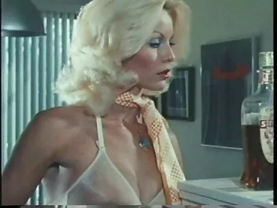 Відео Hailey's українське домашнє порно Eden (Хейлі Холлідей)