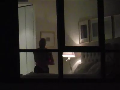 Відео Brandi's Ass Is порно відео домашнє Perfection (Бренді Бей)