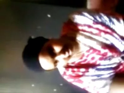 Дві товсті кицьки знімають чудовисько накачування півня секс домашнє відео (Олівія О'Лавлі, Ніомі Марсела)