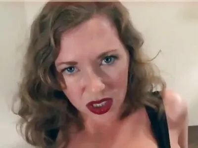 Відео домашнє секс відео Show And Blow (Дейзі Ділан)