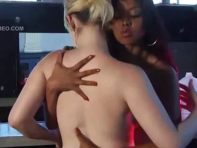 Яка жінка домашнє порно фото