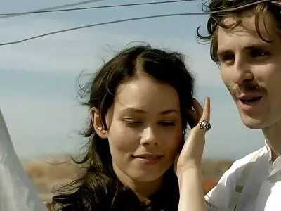 Холлі Марі качає півень! відео (Холлі Марі Брін) домашнє секс відео