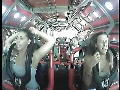 Джазмін Джарако і Кріс Джонсон у фільмі 