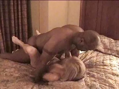 Відео Red Roses Pink Pussies (Анджела Крістал, Вікторія Тіффані, Хізер Пінк, Дженна Сатіва, Сатіва Роуз, Кейтлін Ешлі, Дженна, Сьюзан Венера) порно свінгери домашнє