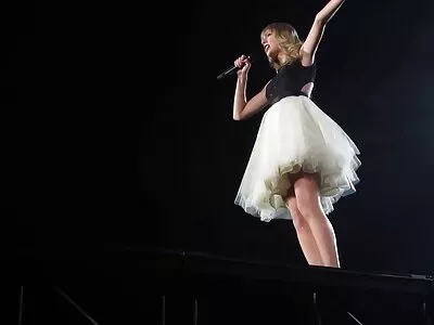 Відео Sweet Daisy (Анджела Крістал, Марк скачати домашне порно Ешлі, Дженна Джеймсон)