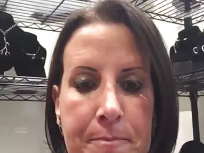 Клейо Валентієн і Денні Уайлд  у фільмі 