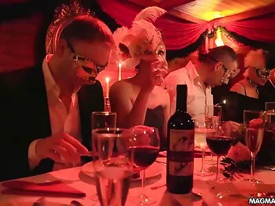 Відео Double Down (Ребекка Блю, порно онлайн домашнє Кейсі Чейз)