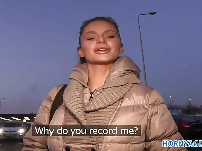 Відео Блондинка-шлюха любить член російське домашнє порно (Елла Вудс)