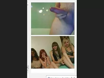 Відео The Masturbating порно фото домашнє Mom (Джонні Сінс, Дженніфер Бест)