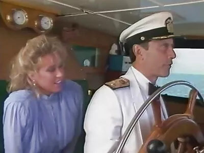 Дружина трахає боса під російське домашнє порно час відрядження відео (Тоні Де Серджіо, Калина Рю)